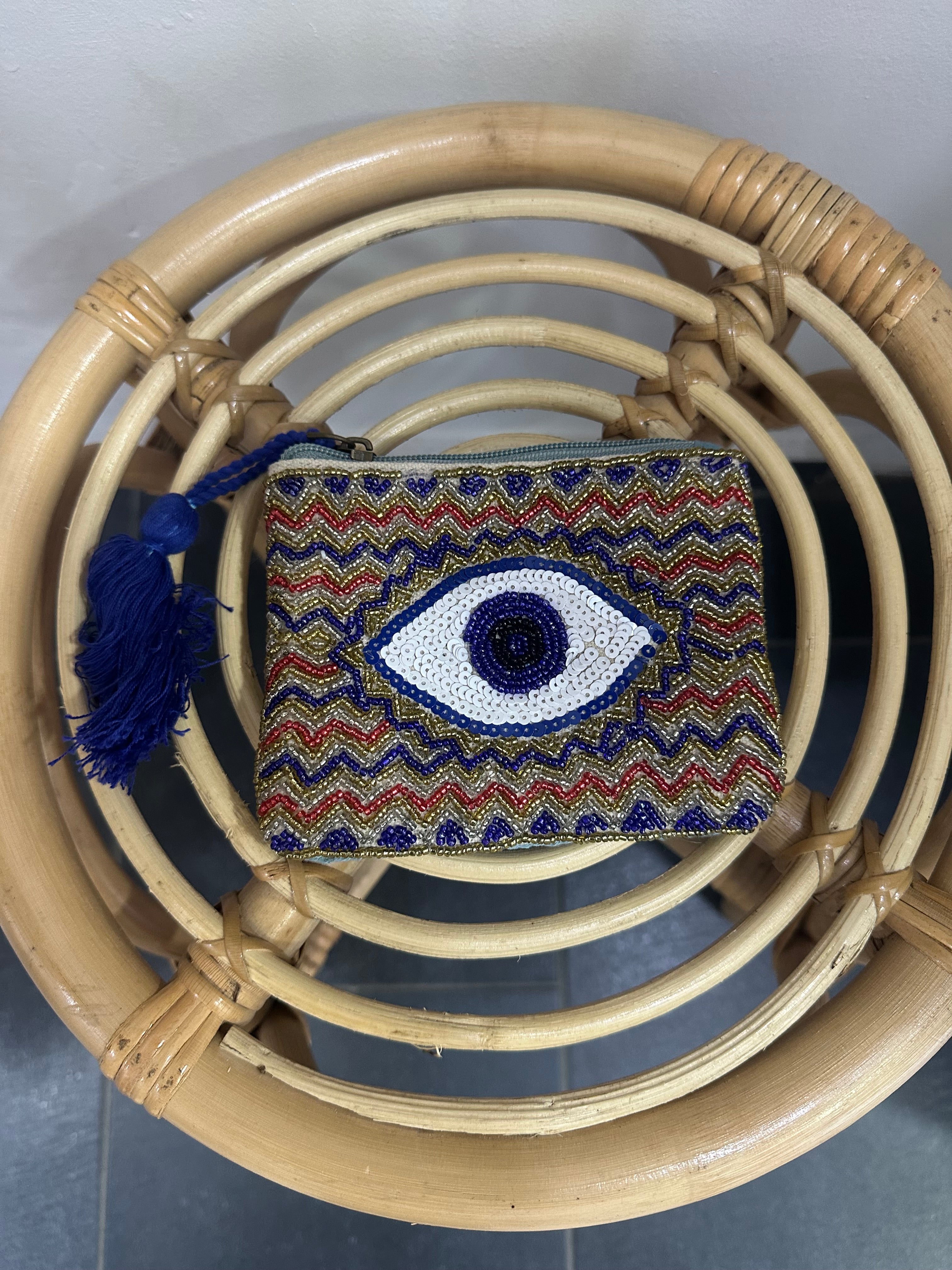 EYE POUCH BAG