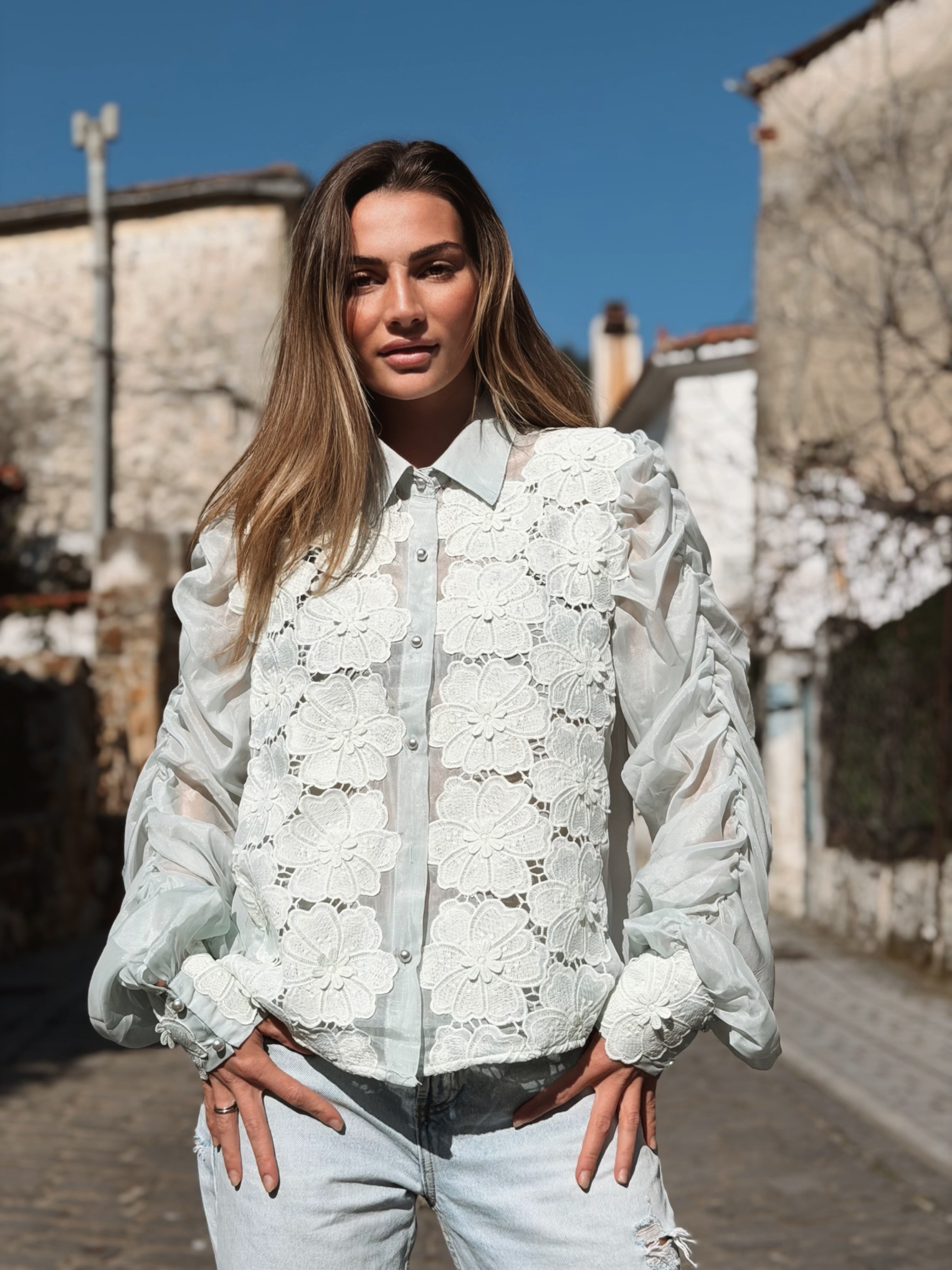 Blommy blouse