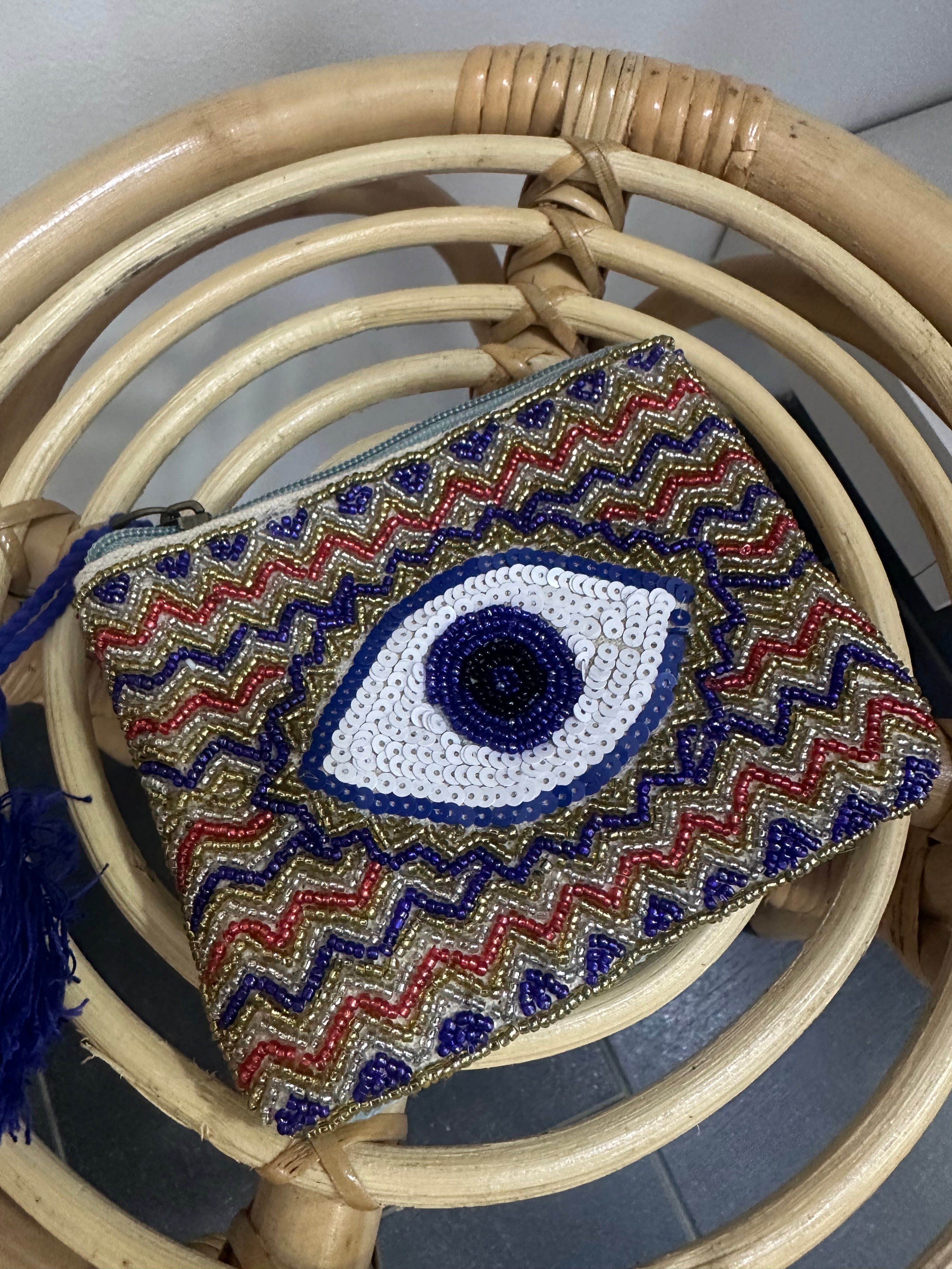 EYE POUCH BAG