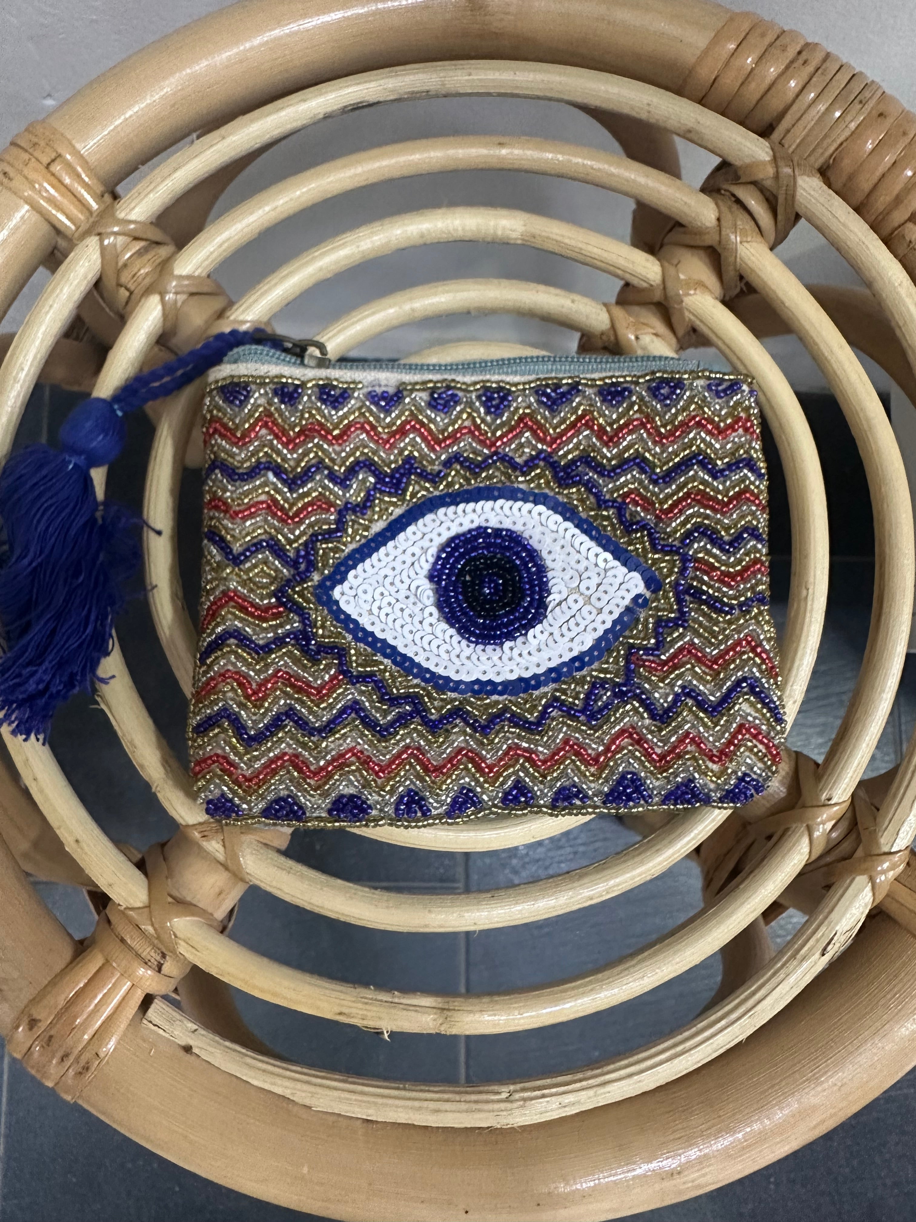 EYE POUCH BAG