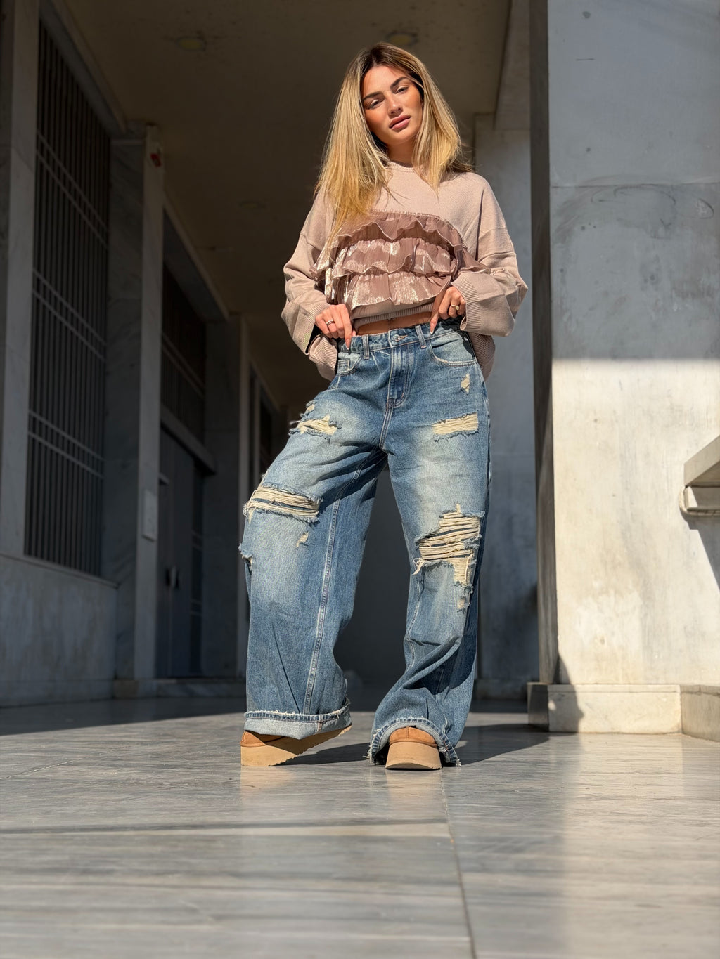 Baggy riped denim